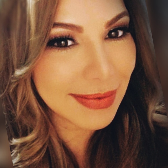 Meet your Posher, Maria - Picture 1 of 1